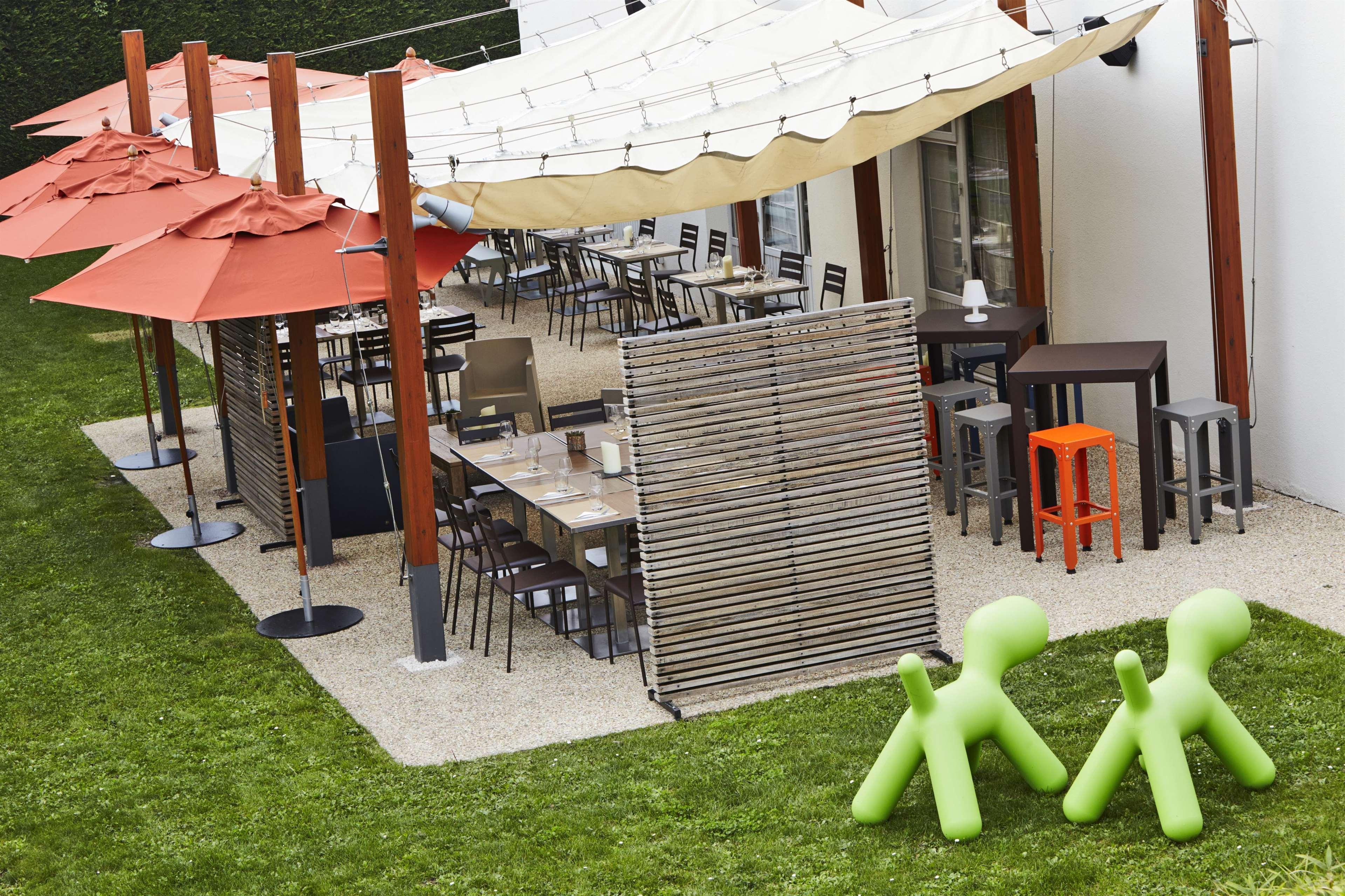 Campanile Villennes-Sur-Seine - Poissy - Hotel Renove En 2024 Exterior photo